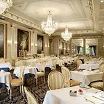 酒店 Palace 4*