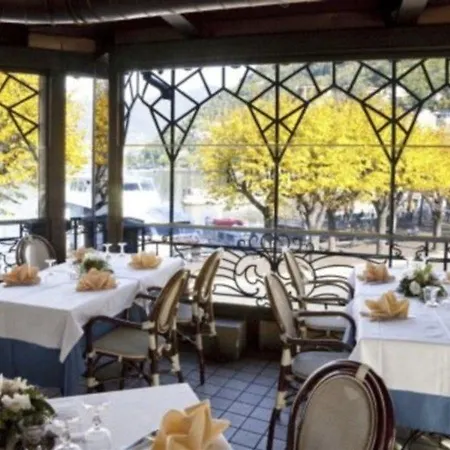 Palace Como