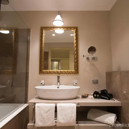 Palace Hotel 4*