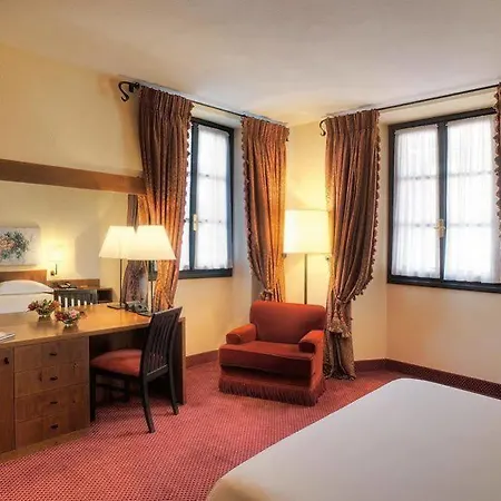 Palace Hotel