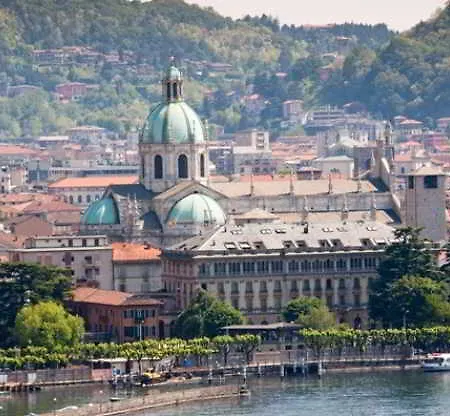 Palace 4* Como