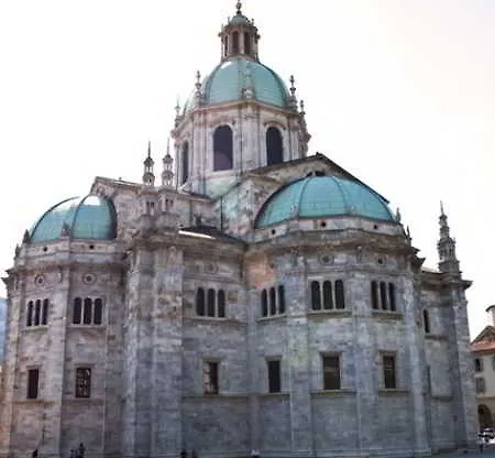 Palace Como
