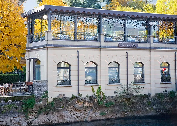Palace 4*