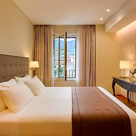 Ξενοδοχείο Palace 4*