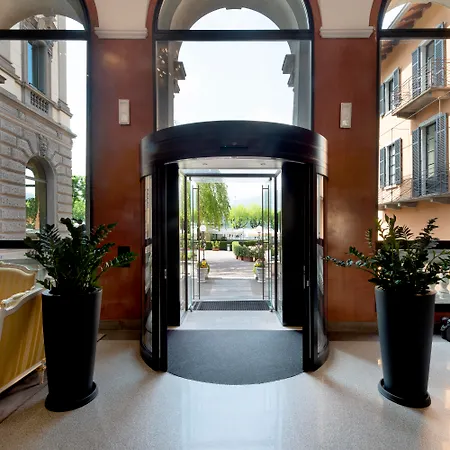 Palace Como