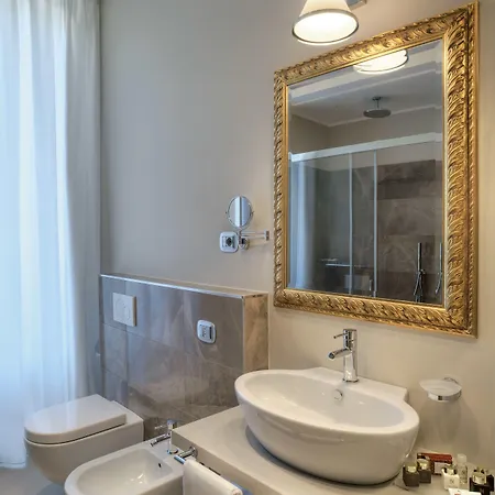 Palace 4* Como