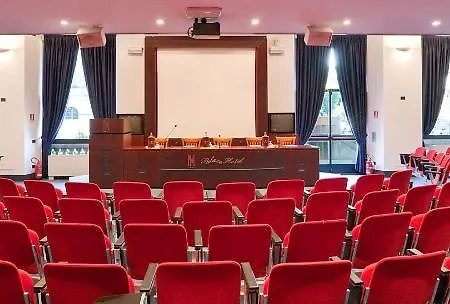 Palace 4* Como